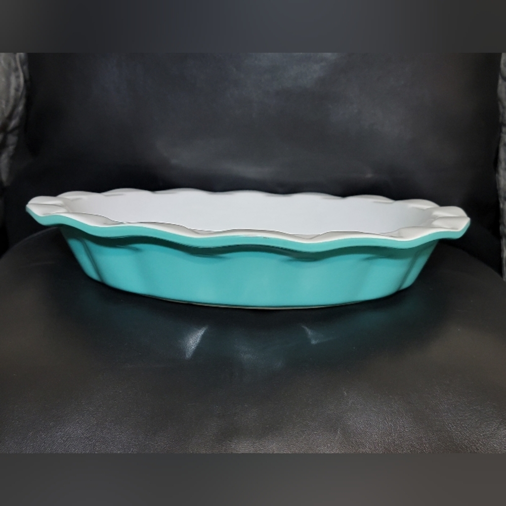 Old Time Pottery Blue Green Teal White Deep Dish Pie Plate 9 1/2" x 2"
